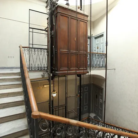 38 Viminale Street Affittacamere 2*